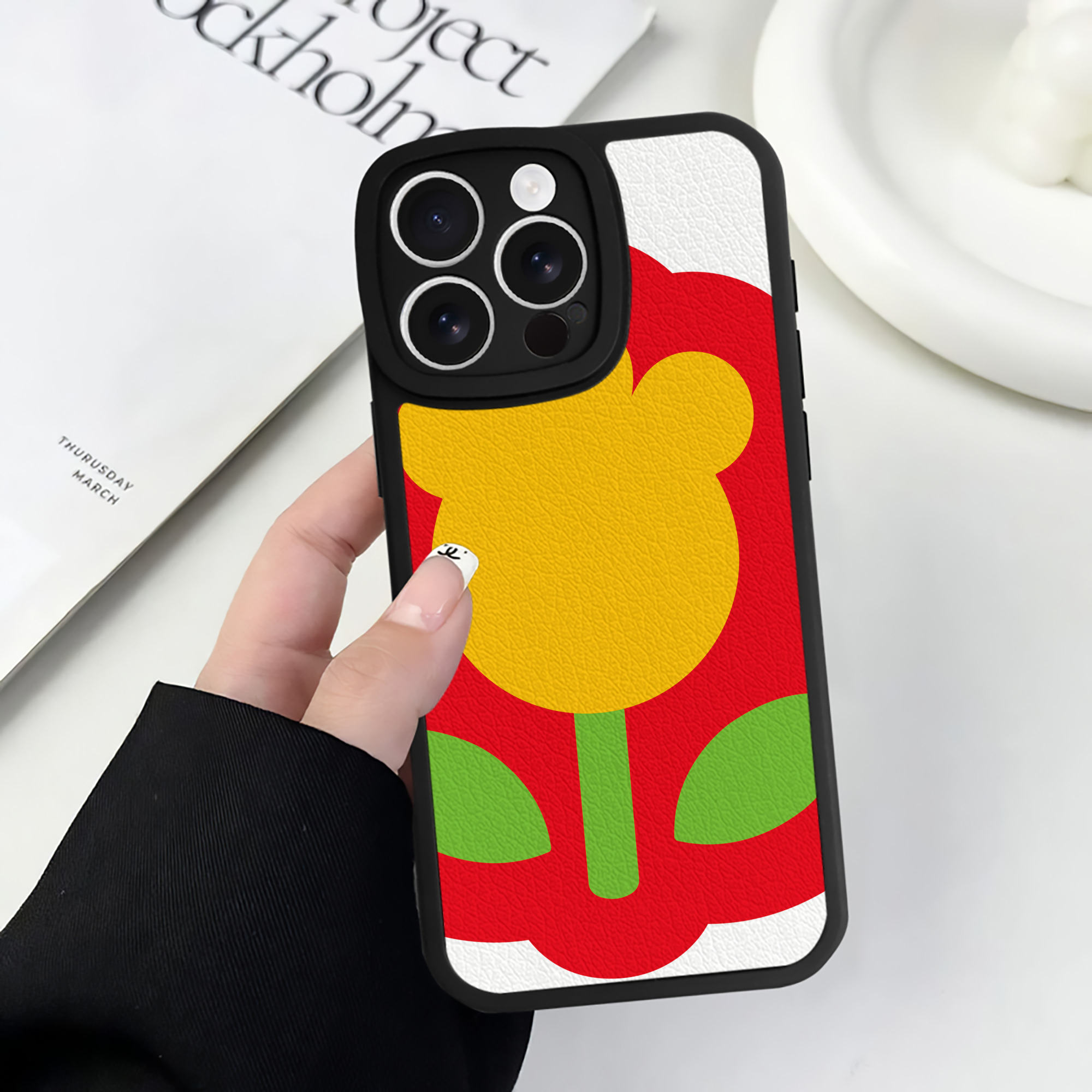 （画像用） Hello Kitty ハローキティ 【iPhone 16シリーズ対応】シリコンスマホケース（レザー調） 材質：シリコン